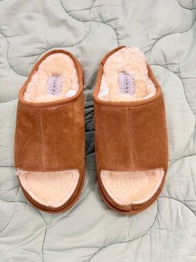 Serra Tan Faux-Shearling Slip-On Slippers
